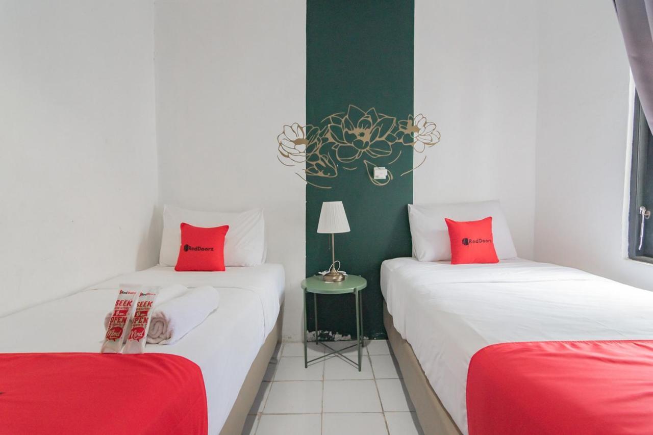 Reddoorz At Sani Guest House Balikpapan ภายนอก รูปภาพ